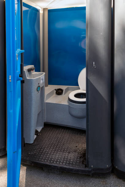 Best Porta potty delivery and setup  in Liberty, MO